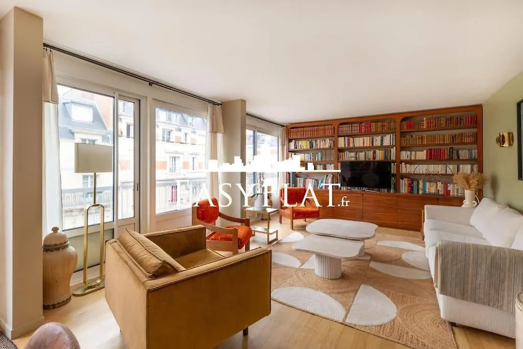 3 - Bedroom Apartment, 16, By Easyflat Lejlighed *
